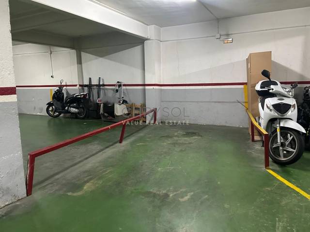 Garaje en Venta en Carrer Carrer Alt de Gironella en Les Tres Torres