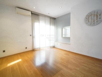 Bedroom of Flat to rent in  Valencia Capital  with Air Conditioner, Terrace and Balcony