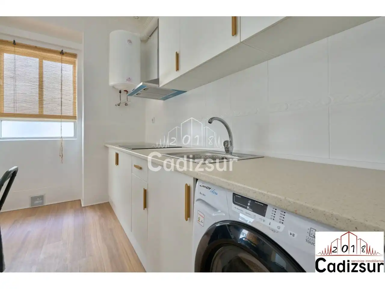 Cocina de Piso en venta en Cádiz con Trastero y Amueblado