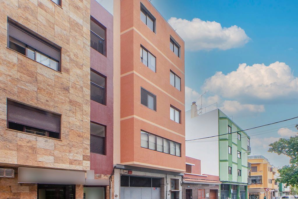 Pis en venda a C/ Aguadulce , Arenales - Lugo - Avda. Marítima