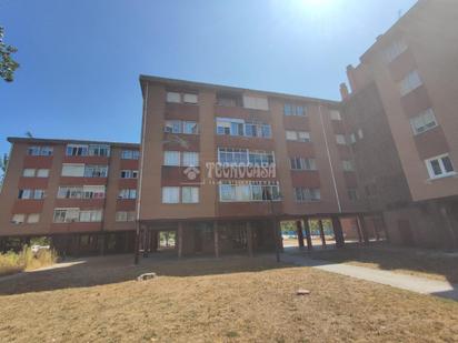 Vista exterior de Pis en venda en Valladolid Capital amb Terrassa