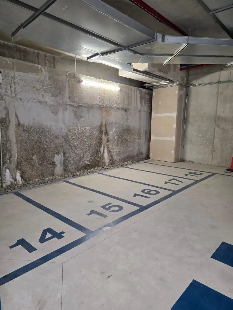 Parcheggio con ascensore in affitto a Carrer del Doctor Trueta 209, imagen 5