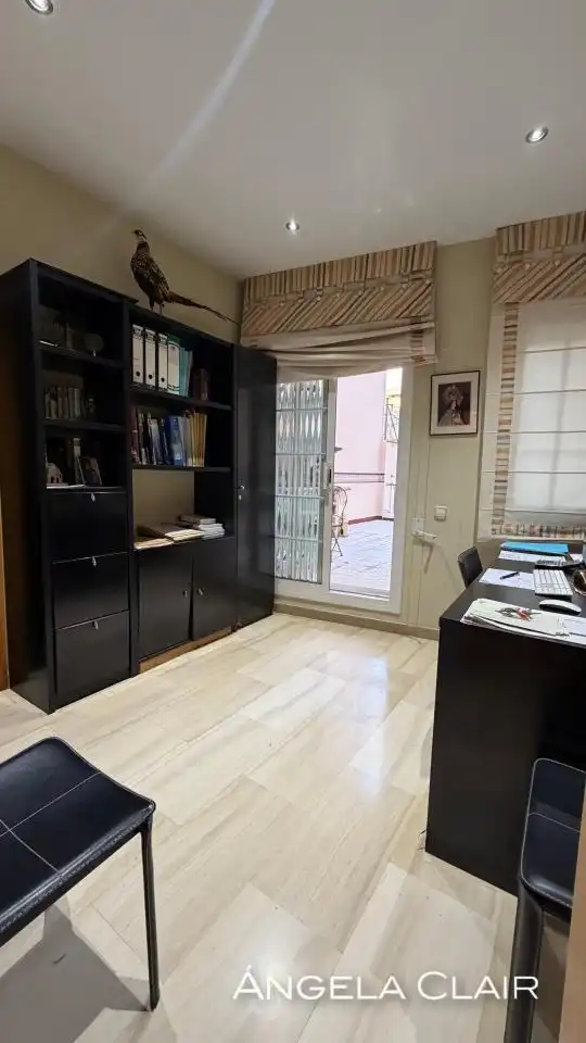 Casa o chalet en venta en Sant Boi de Llobregat con Calefacción, Terraza y Trastero