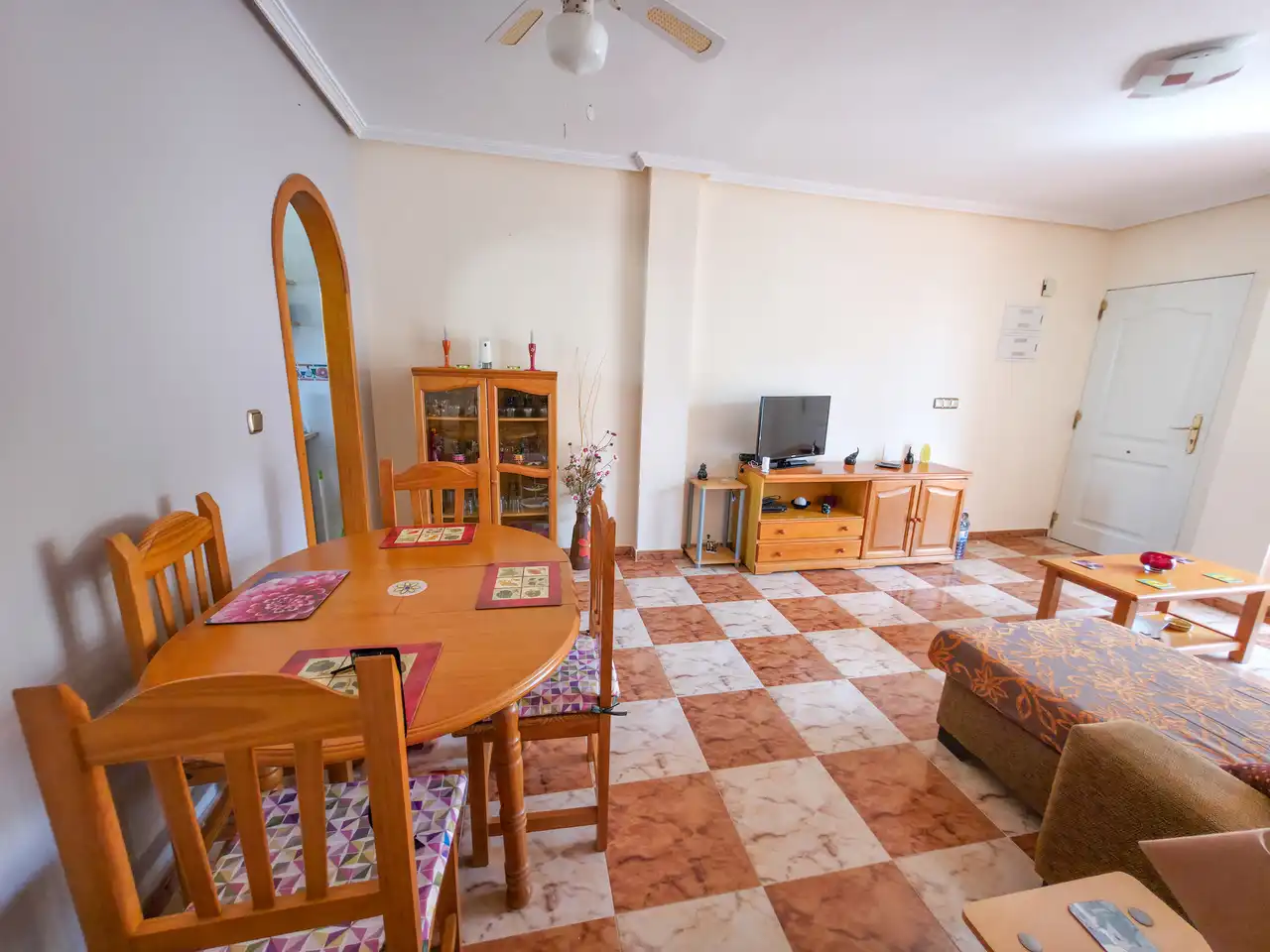 Sala de estar de Apartamento en venta en Orihuela con Amueblado, Horno y Lavadora