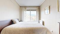 Bedroom of Flat for sale in Bilbao   with Heating, Terrace and Balcony