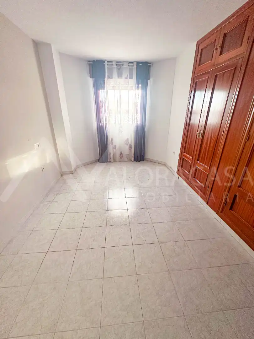 Bedroom of Flat for sale in Málaga  with Air Conditioner, Terrace and Community pool