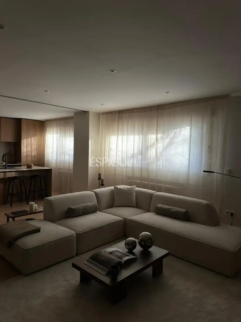 Sala de estar de Piso en venta en  Madrid Capital con Aire acondicionado, Calefacción y Amueblado