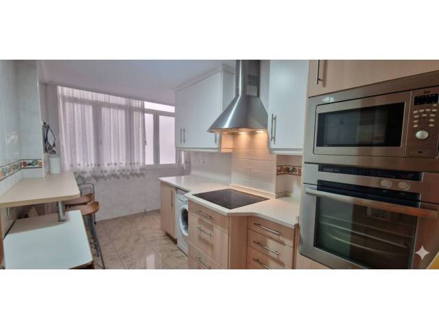 Piso en Venta en Avenida Madrid, 129 en Barrio de Delicias