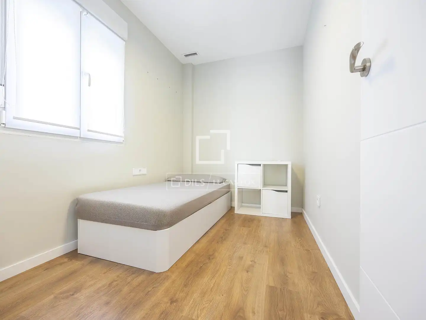 Habitación de Ático de alquiler en Valencia con Aire acondicionado, Parquet y Terraza