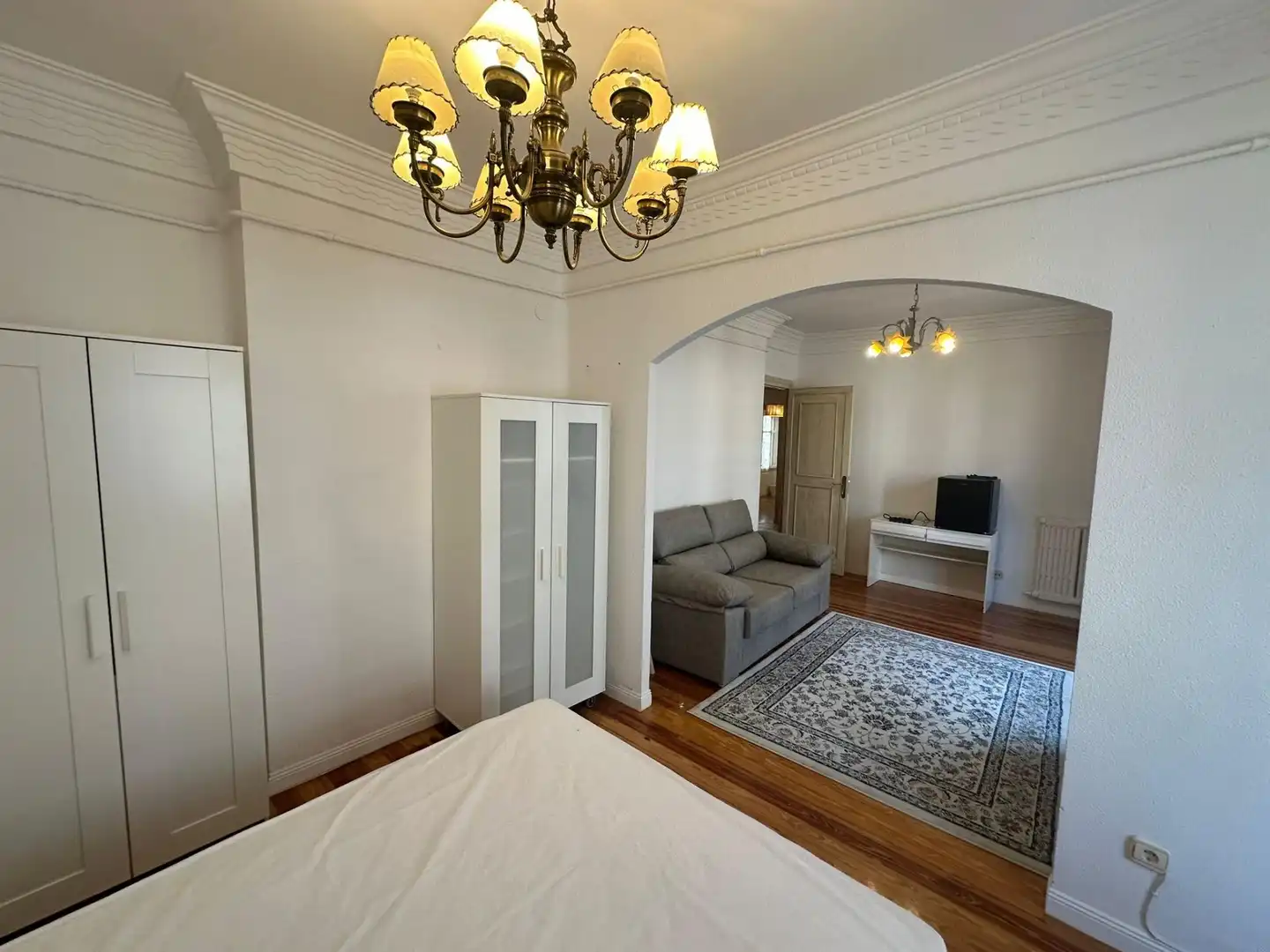 Bedroom of Flat for rent in Burgos  with Heating, Terrace and Furnished