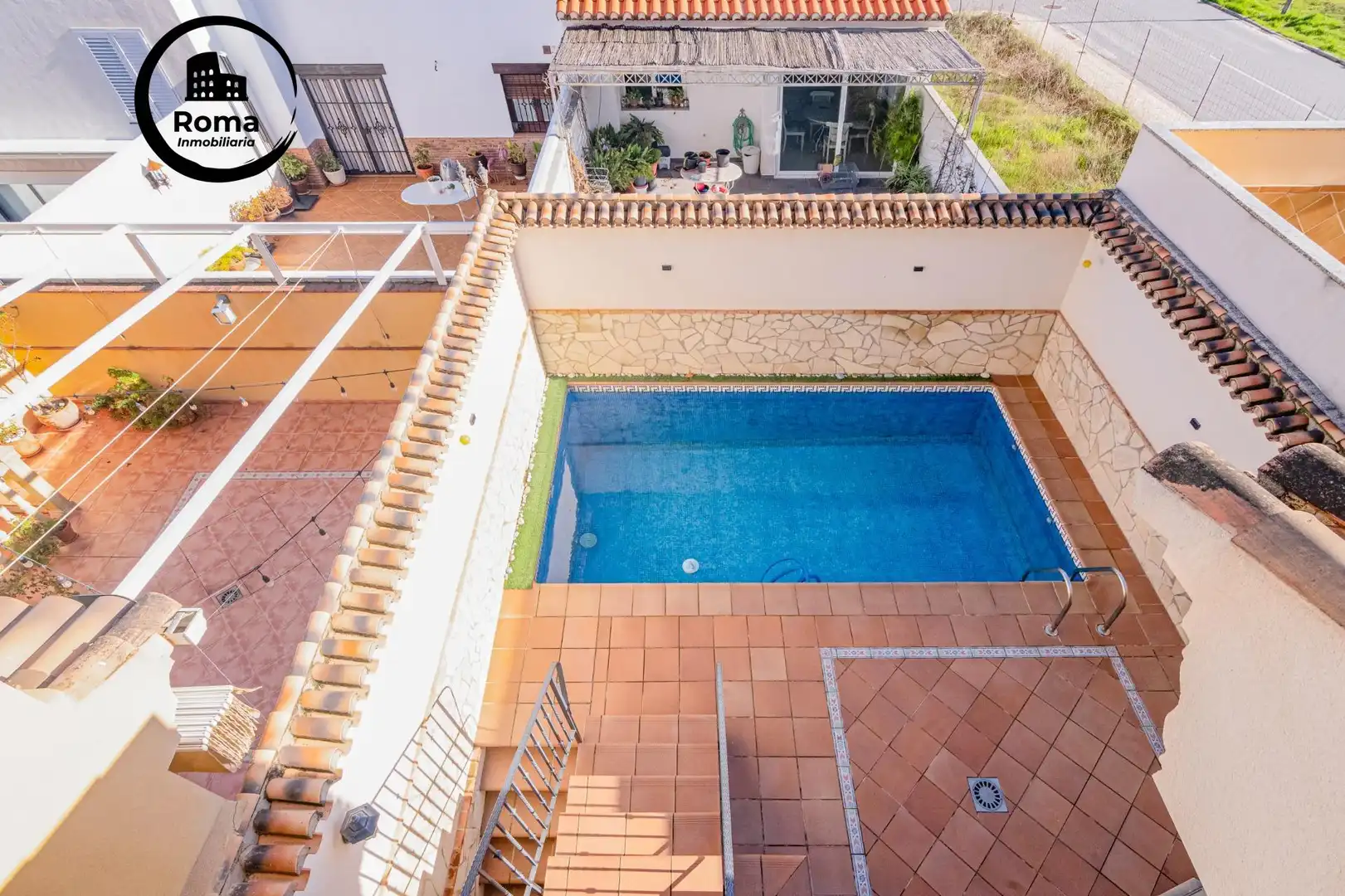 Piscina de Casa adosada en venta en La Zubia con Aire acondicionado, Calefacción y Piscina