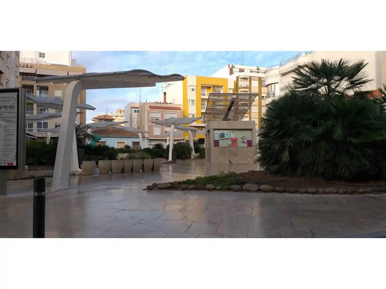 Vista exterior de Ático en venta en Torrevieja con Terraza