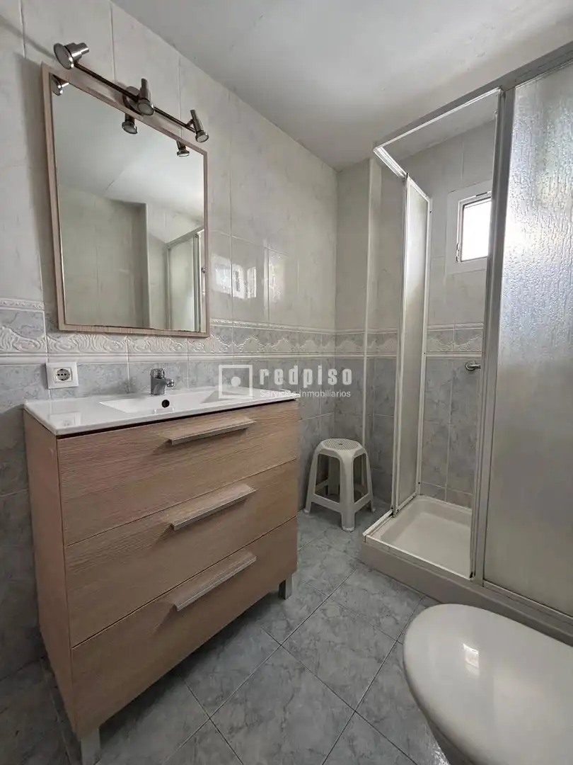 Baño de Piso en venta en Mairena del Aljarafe con Aire acondicionado