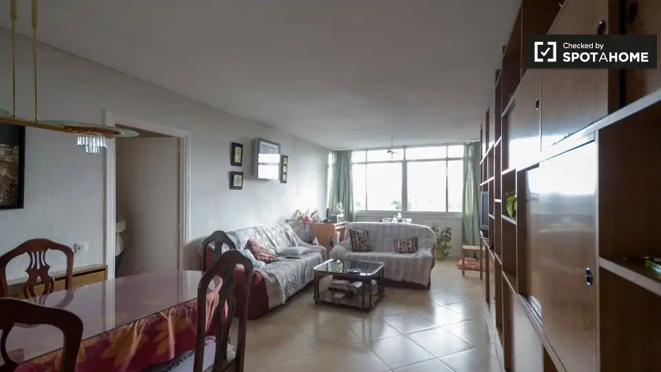 Room in Las Dehesillas - Vereda de los Estudiantes