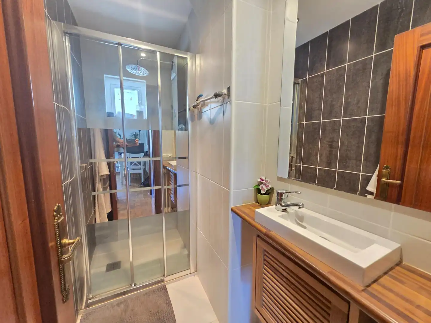 Bathroom of Flat for sale in  Pamplona / Iruña  with Heating and Terrace