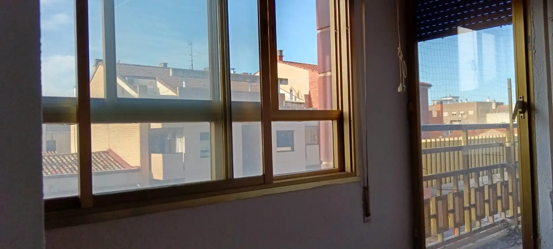 Bedroom of Flat for sale in Zaragoza  with Air Conditioner, Terrace and Storage room