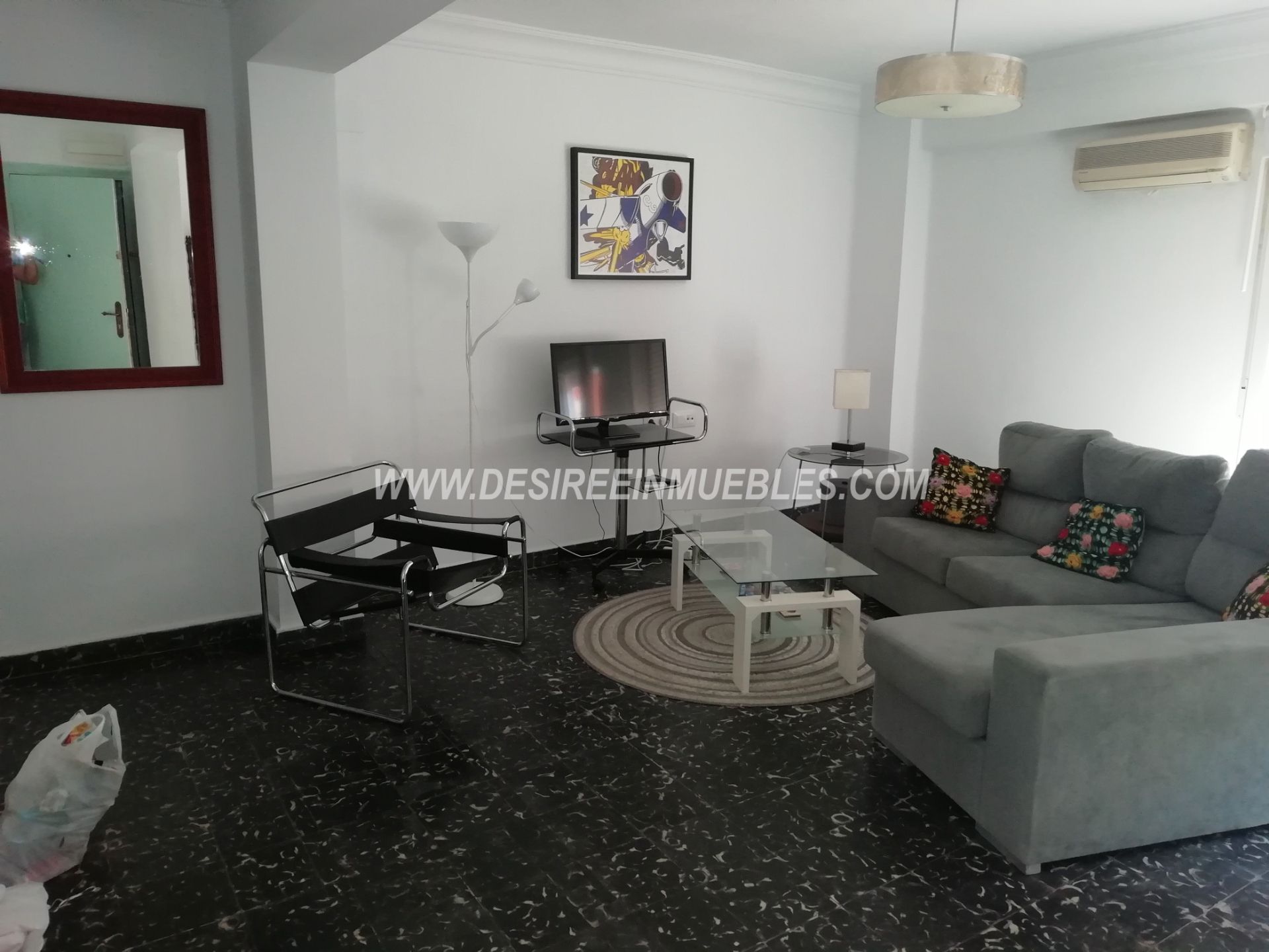 Living room of Flat to rent in  Valencia Capital  with Air Conditioner and Furnished