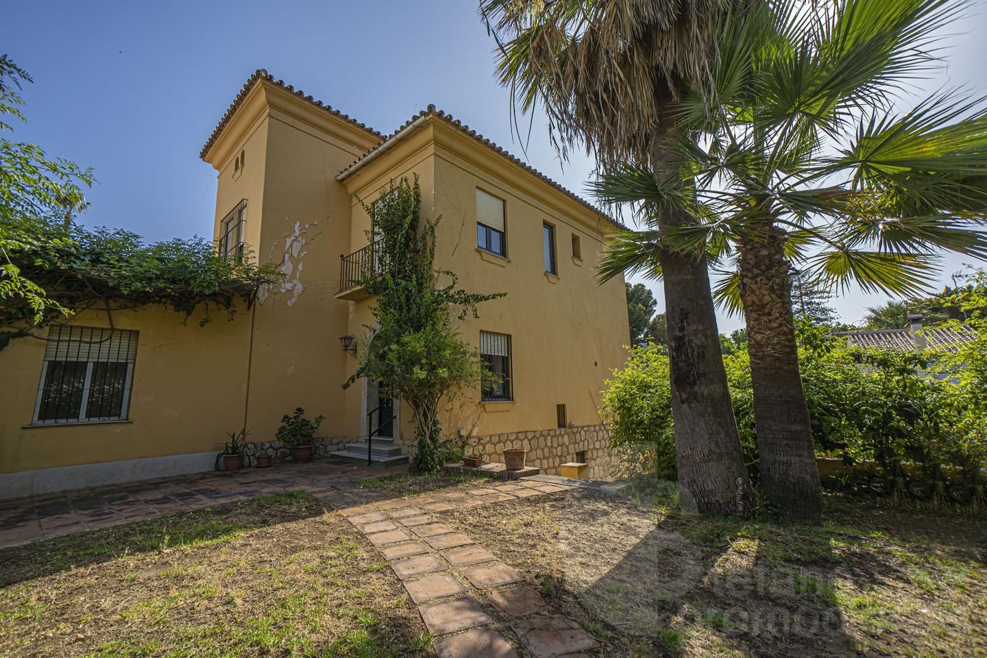 Vista exterior de Casa o xalet en venda en Málaga Capital amb Jardí privat, Terrassa i Balcó