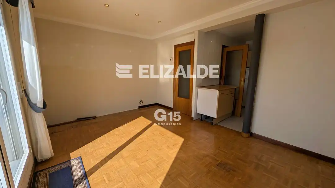 Habitación de Piso en venta en Donostia - San Sebastián  con Calefacción, Terraza y Trastero