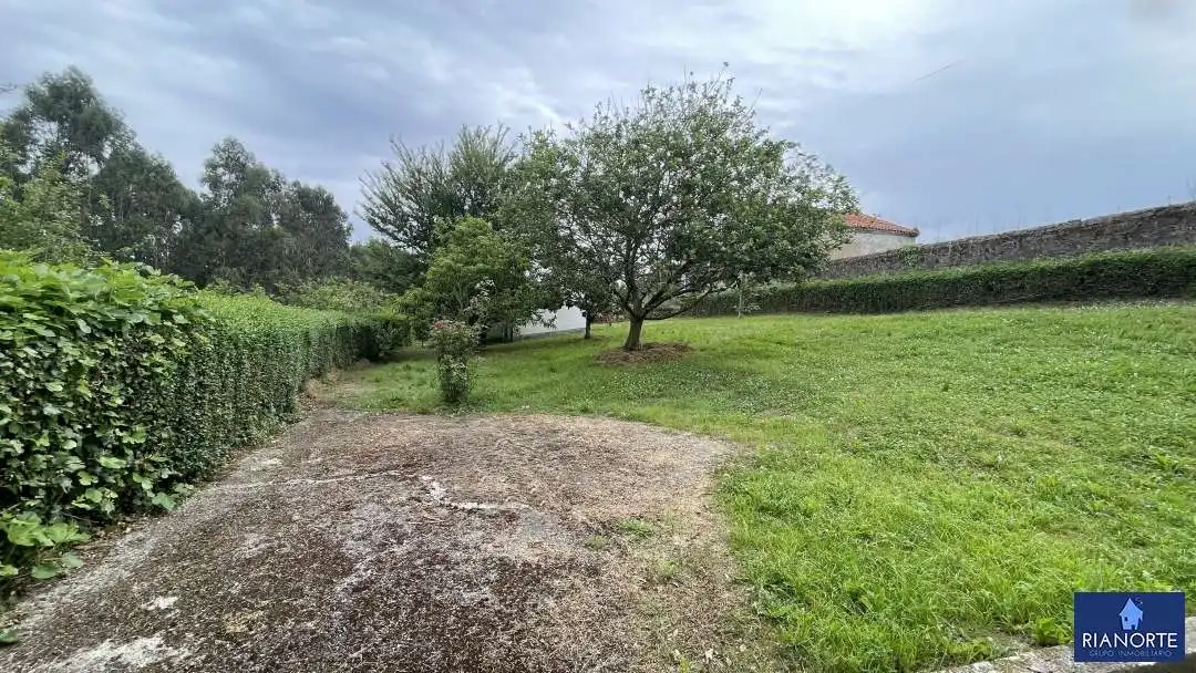 Casa adosada en venta en Calle Cruz, Luanco - Aramar - Antromero