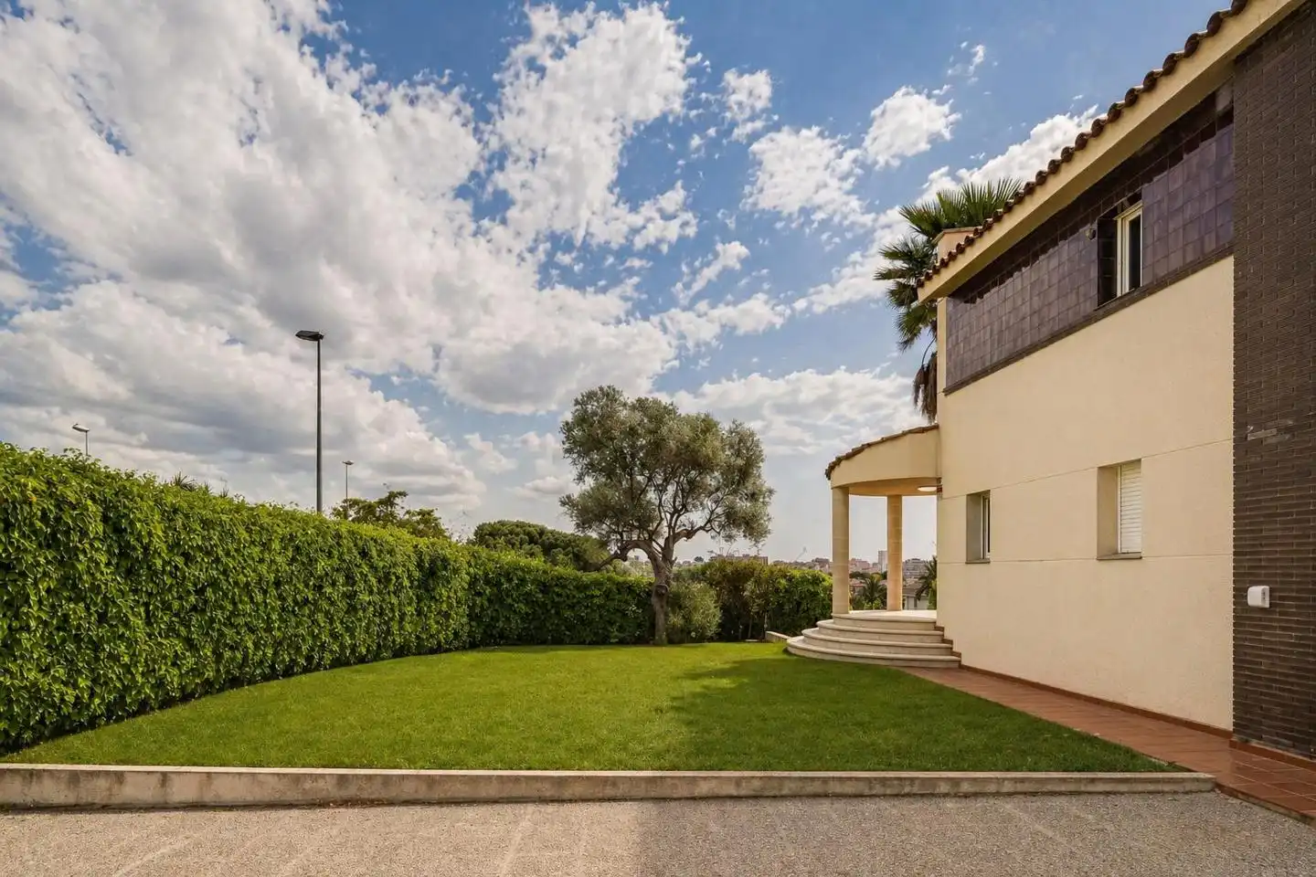 Vista exterior de Casa o chalet en venta en El Masnou con Calefacción, Jardín privado y Terraza