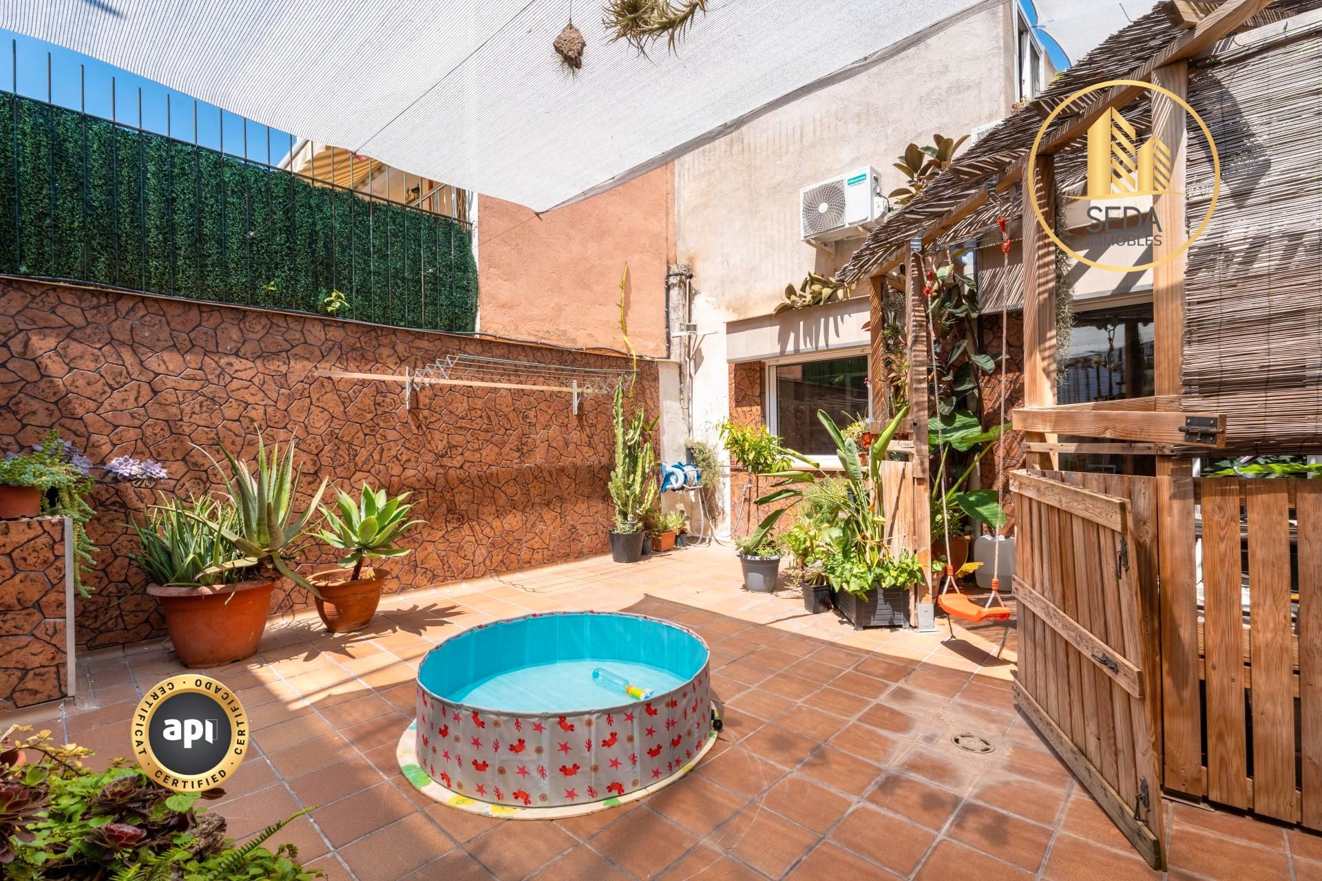 Garden of Single-family semi-detached for sale in Terrassa  with Air Conditioner, Heating and Terrace