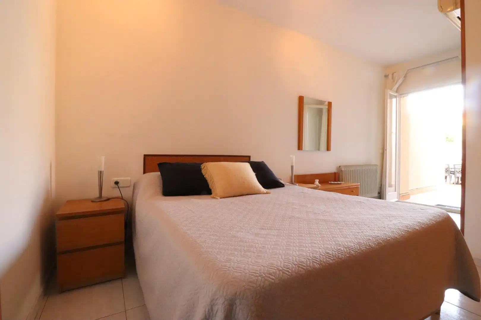 Schlafzimmer von Erdgeschoss zum Verkauf in Sabadell mit Klimaanlage, Heizung und Terrasse