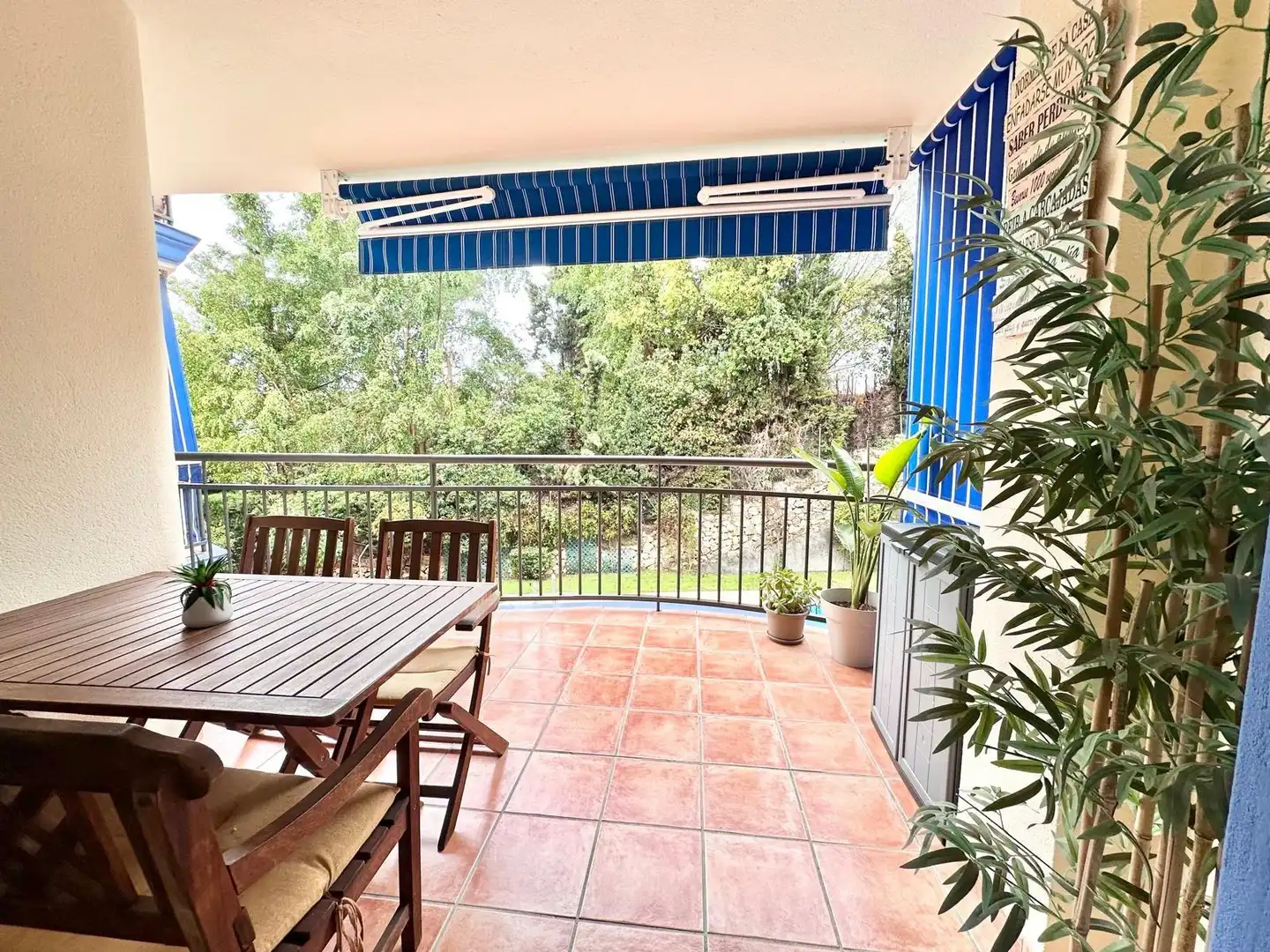 Terraza de Piso en venta en Mijas con Piscina comunitaria