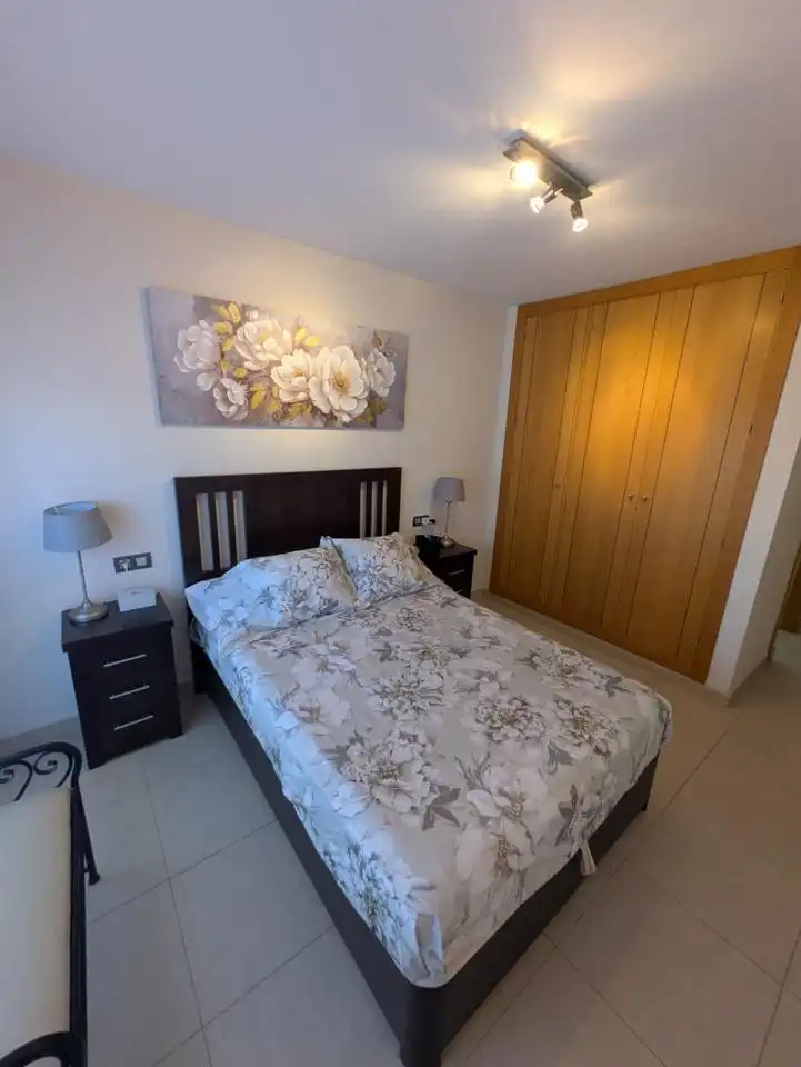 Habitación de Piso de alquiler en Vélez-Málaga con Terraza y Amueblado