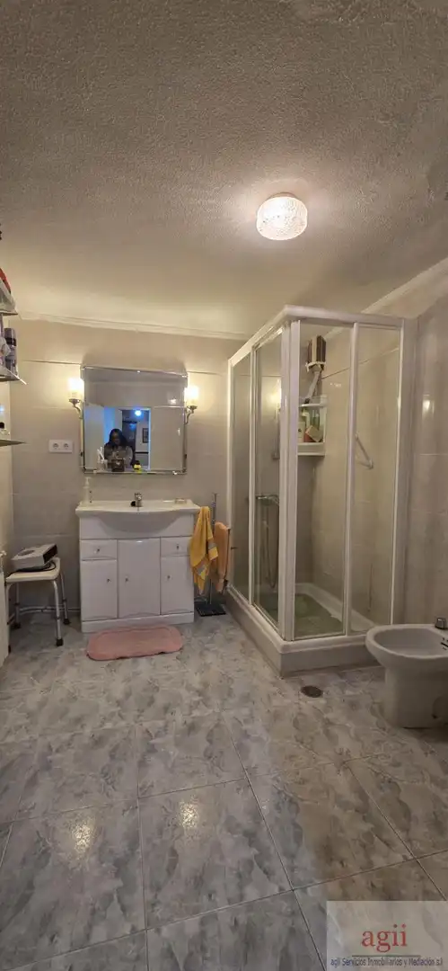 Bathroom of Houses for sale in Villalba del Rey  with Heating, Terrace and Furnished