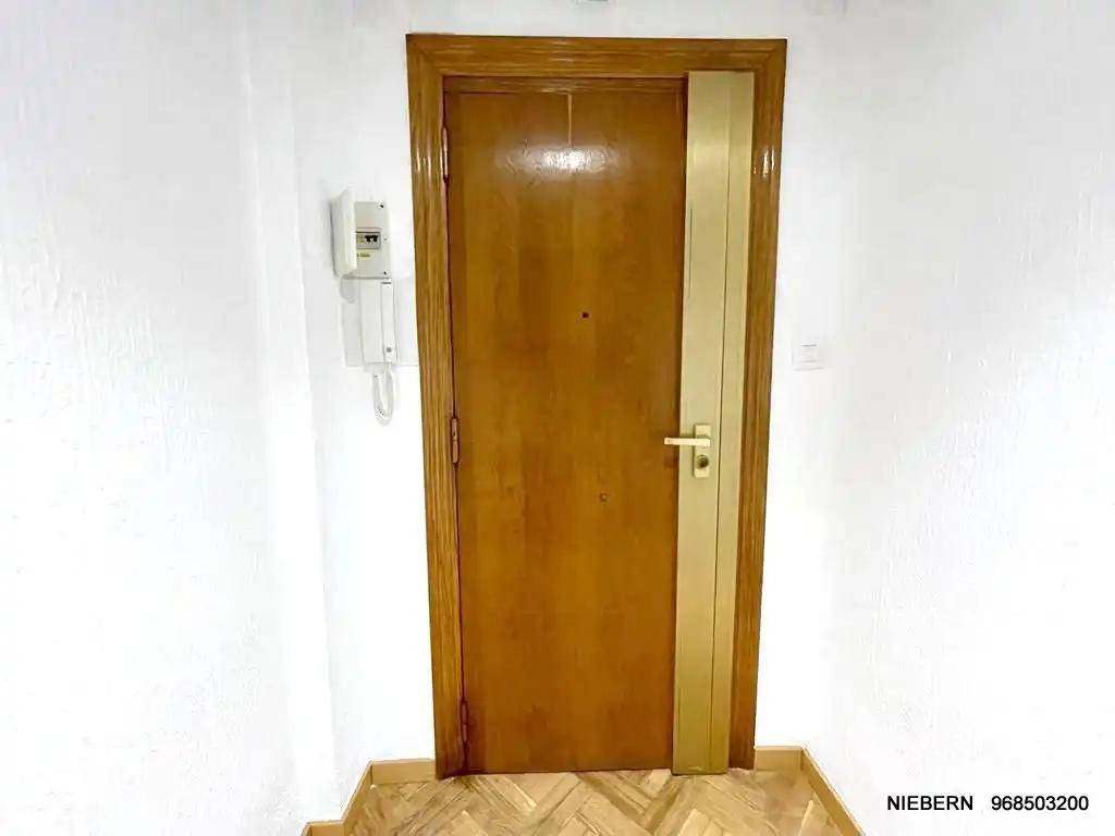 Piso de alquiler en Cartagena con Parquet, Amueblado y Horno