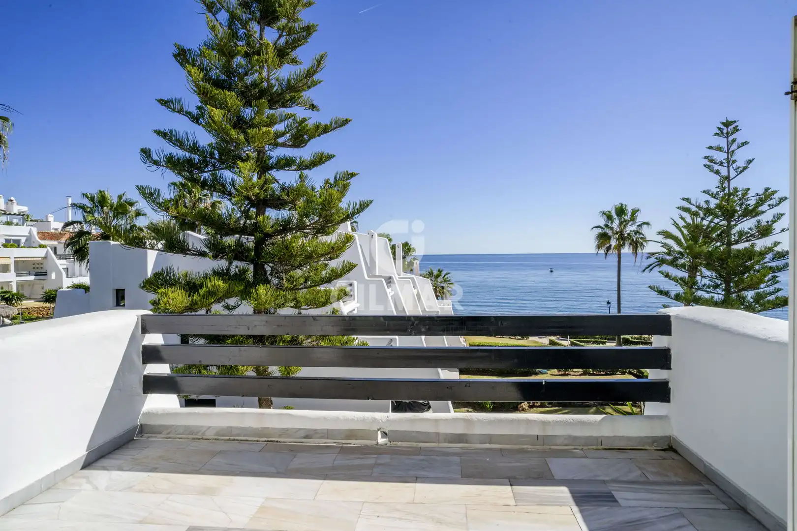 Garten von Einfamilien-Reihenhaus zum Verkauf in Marbella mit Heizung, Privatgarten und Schwimmbad