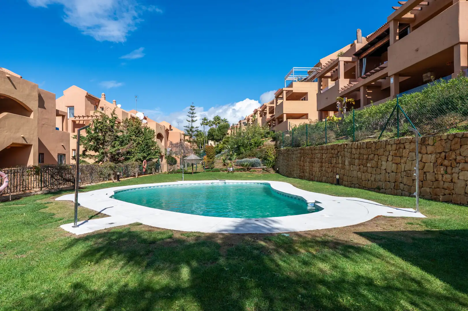Jardí de Apartament en venda en Marbella amb Terrassa, Traster i Piscina