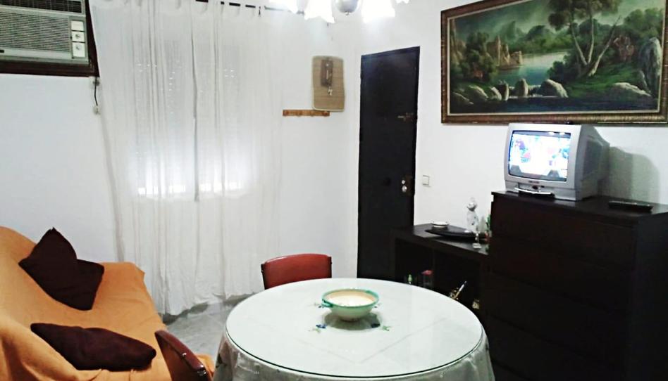 Photo 1 of Flat for sale in Calle Tordo, Los Pájaros, Sevilla