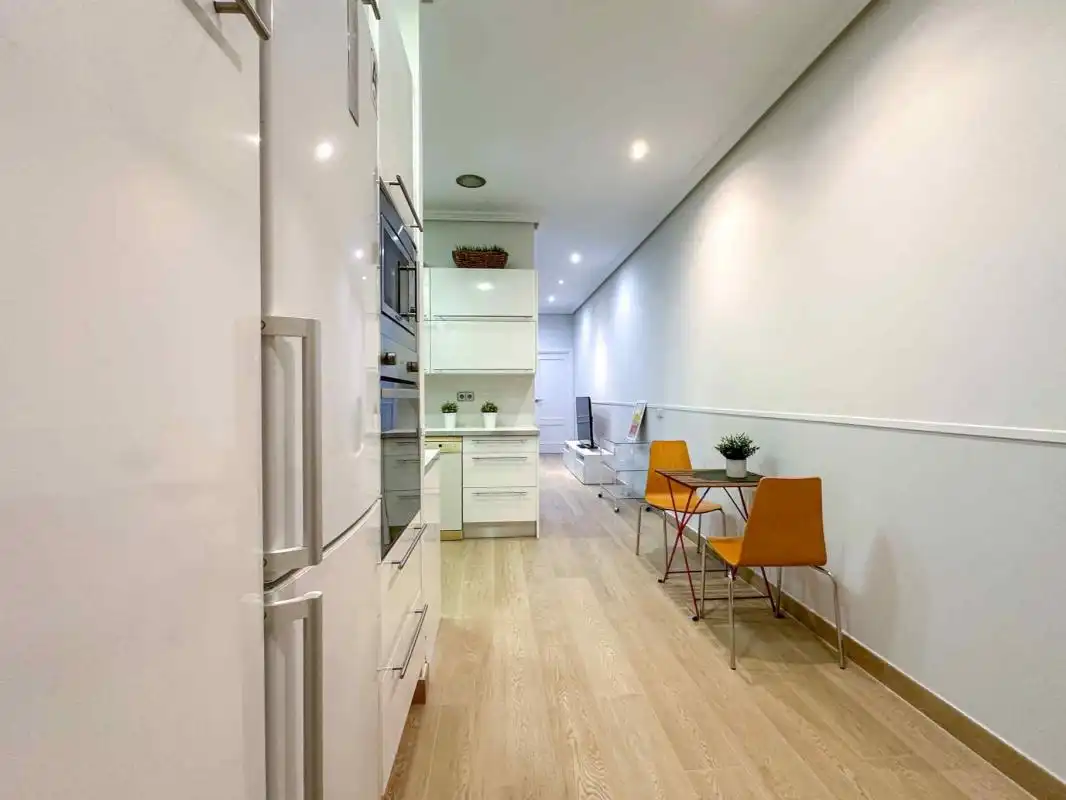 Cocina de Planta baja de alquiler en Madrid con Calefacción y Amueblado