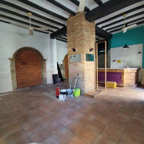 Local comercial en Alquiler en Sueca ciudad