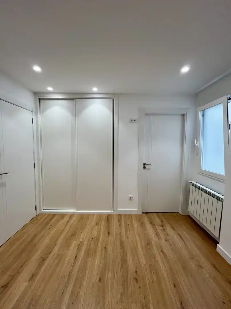 Piso en venta en Ourense Capital  con Parquet y Balcón