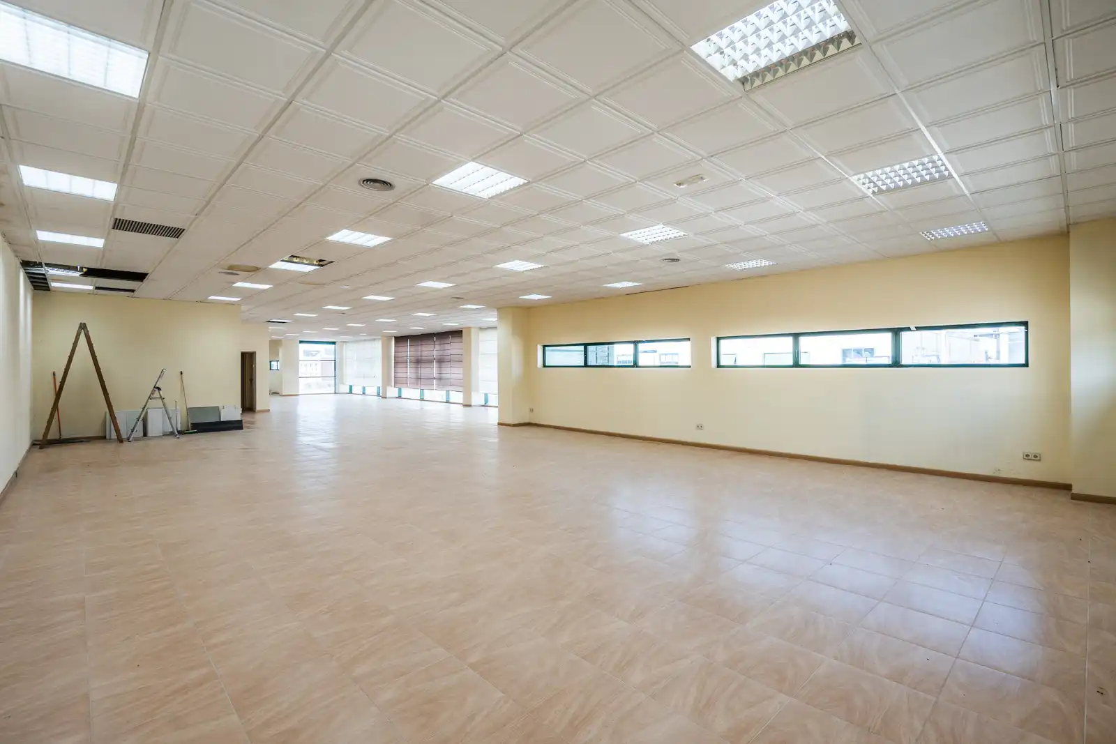 Industrial buildings for sale in Colmenar Viejo  with Heating