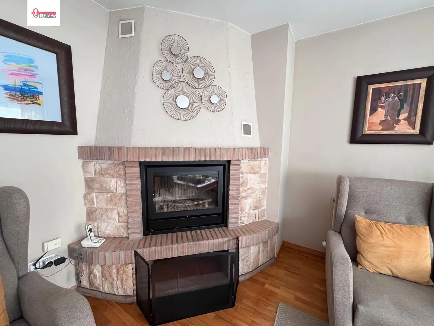 Sala de estar de Casa adosada en venta en Cardeñajimeno con Calefacción, Jardín privado y Parquet