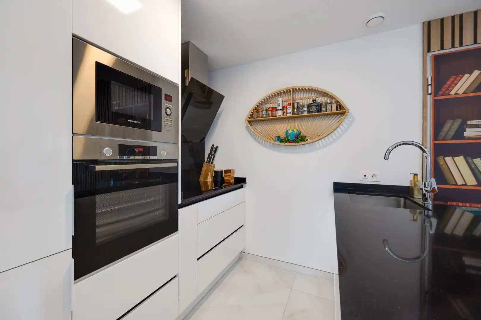 Kitchen of Apartments for sale in Orihuela  with Air Conditioner, Terrace and Storage room