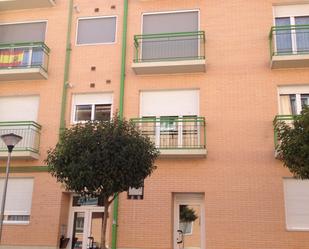 Vista exterior de Pis en venda en Tordesillas amb Terrassa i Balcó