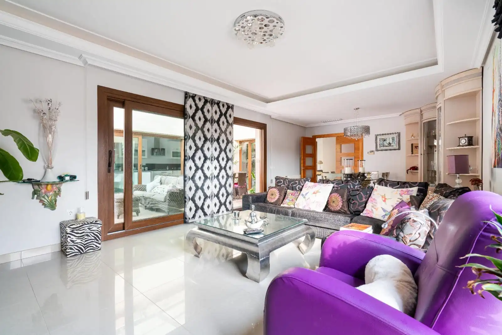 Sala de estar de Casa o chalet en venta en Almería con Aire acondicionado, Calefacción y Jardín privado