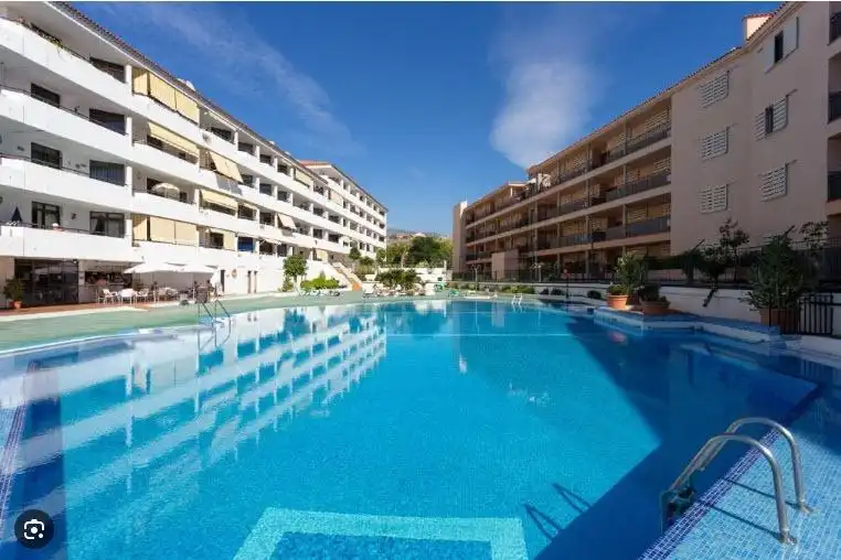 Piscina de Pis en venda en Arona amb Terrassa, Balcó i Piscina comunitària
