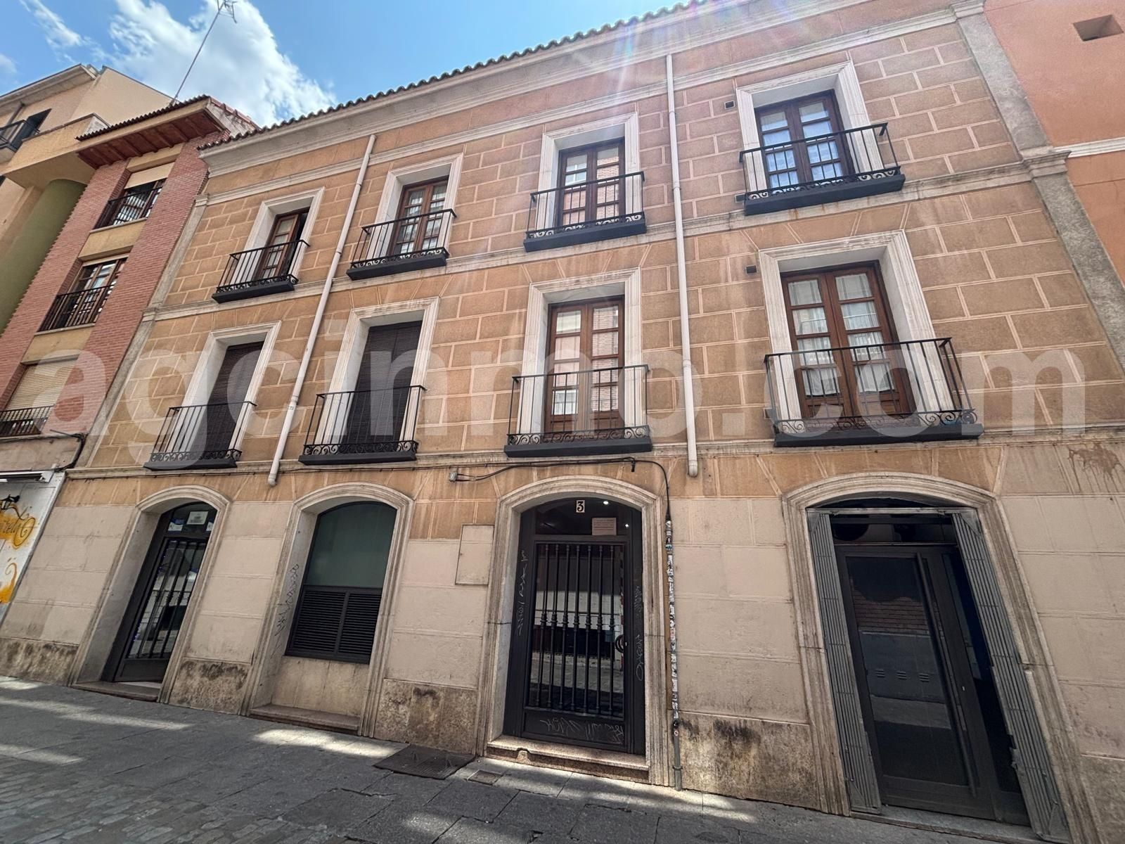 Vista exterior de Pis de lloguer en Valladolid Capital amb Calefacció, Parquet i Balcó