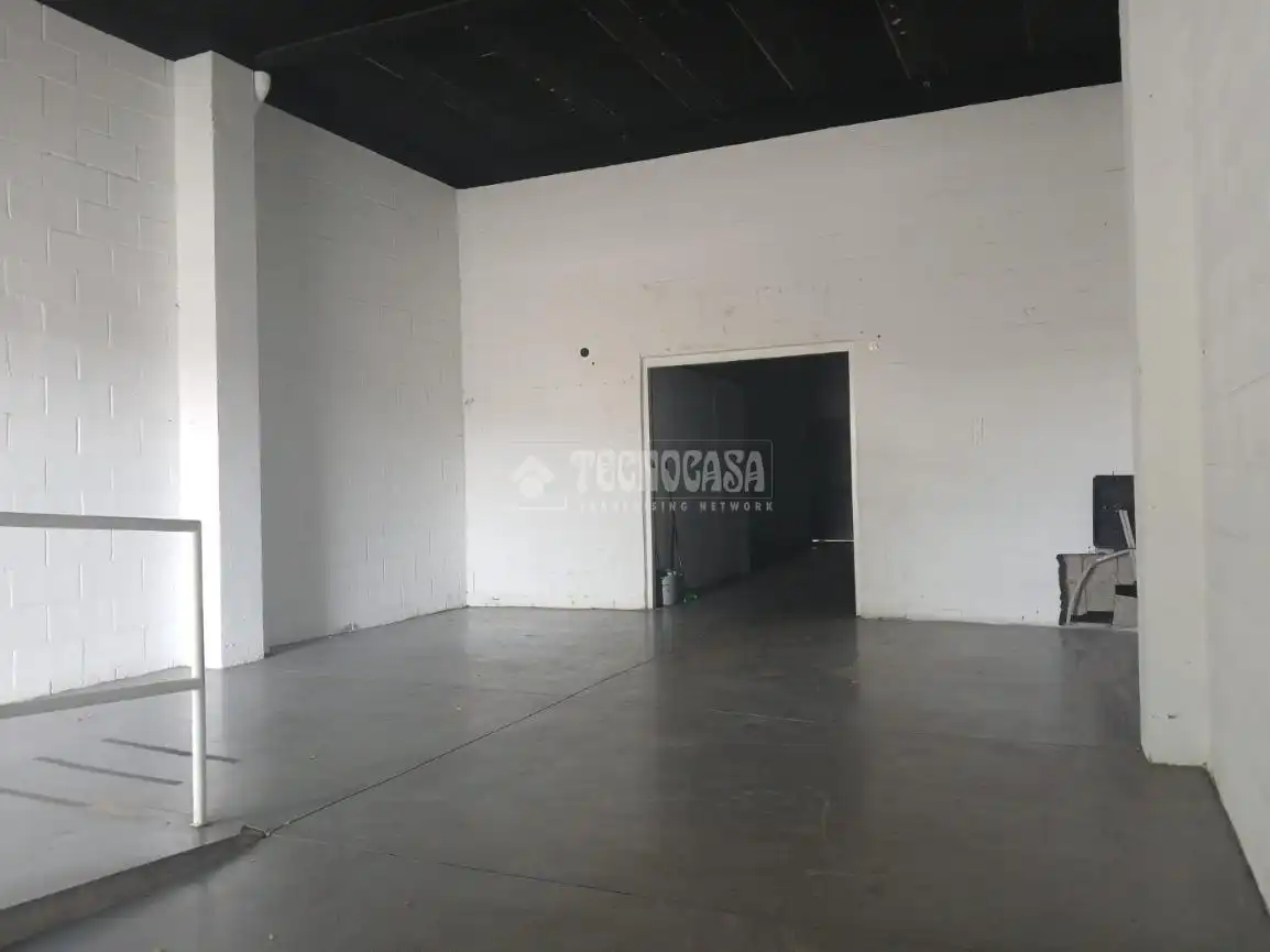 Local en venta en Sevilla