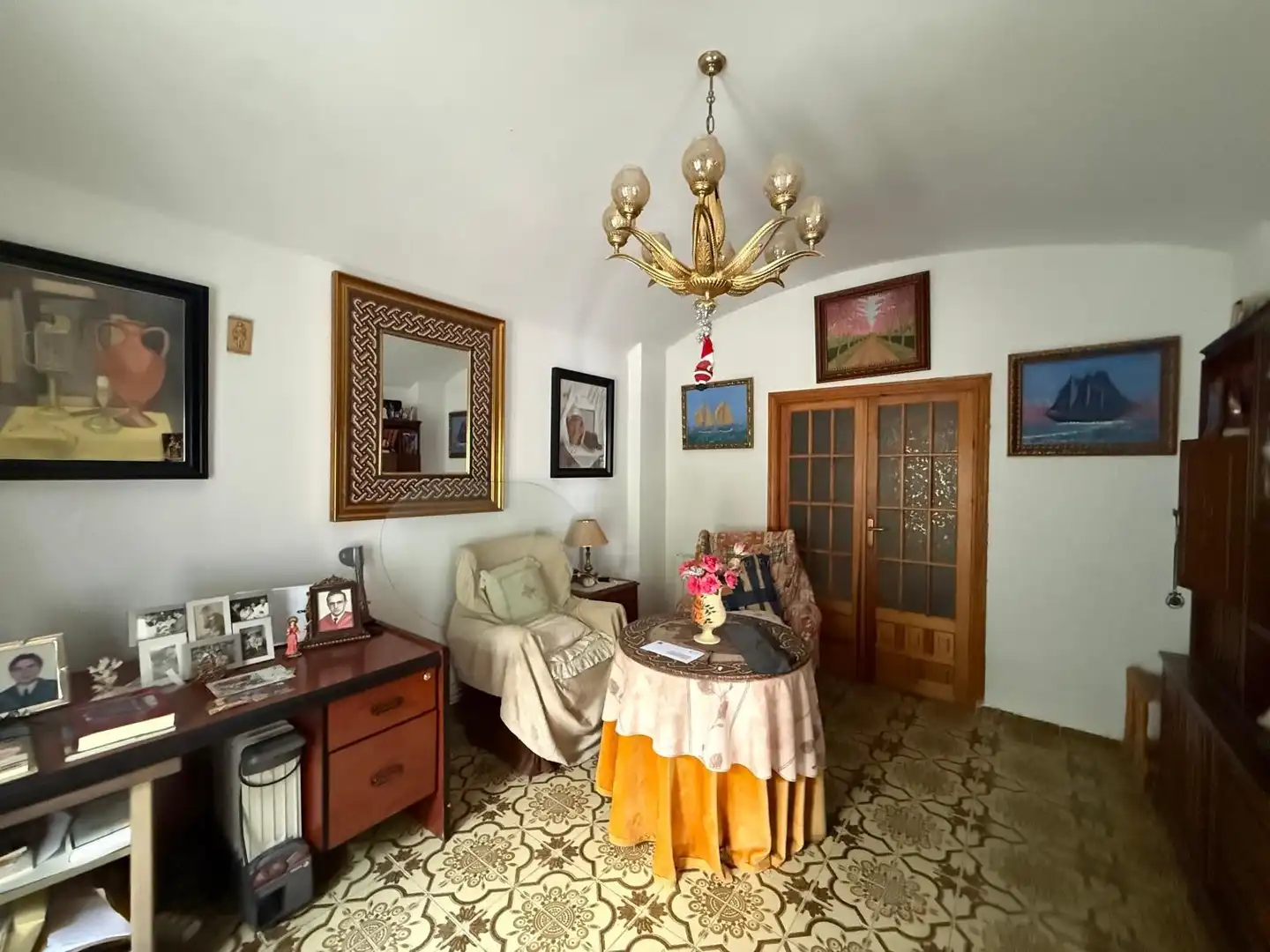 Sala de estar de Casa adosada en venta en Mérida con Aire acondicionado, Calefacción y Trastero