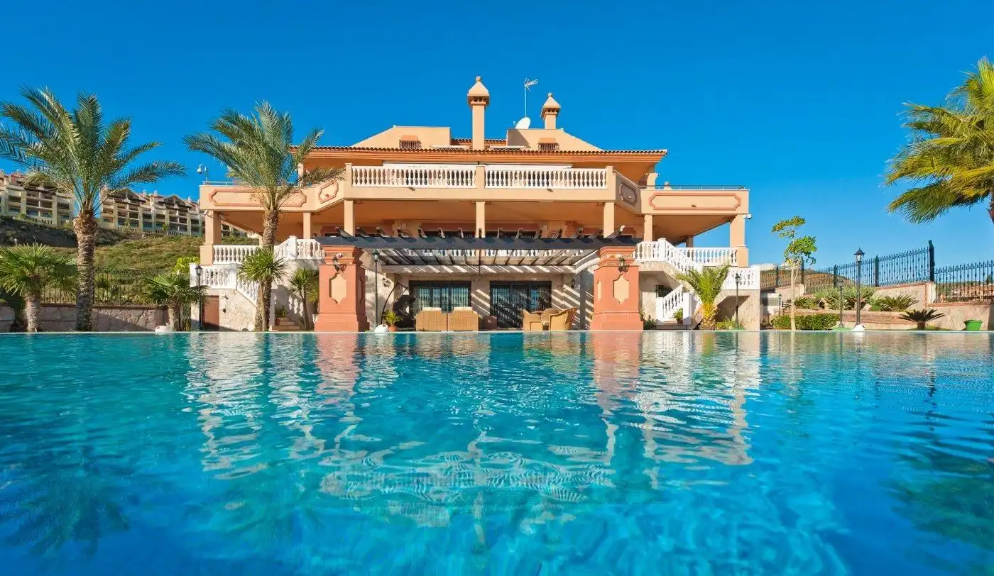 Piscina de Casa o chalet en venta en Mijas con Aire acondicionado, Calefacción y Jardín privado