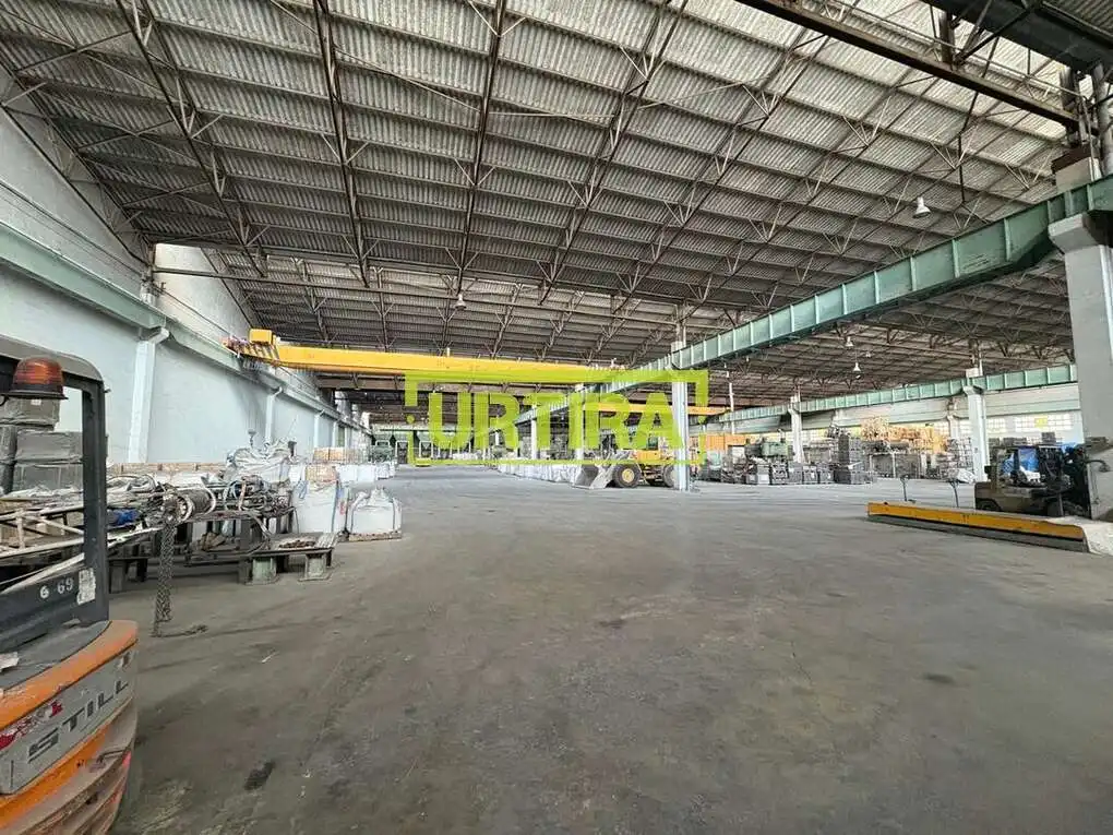 Nau industrial en venda en Aia