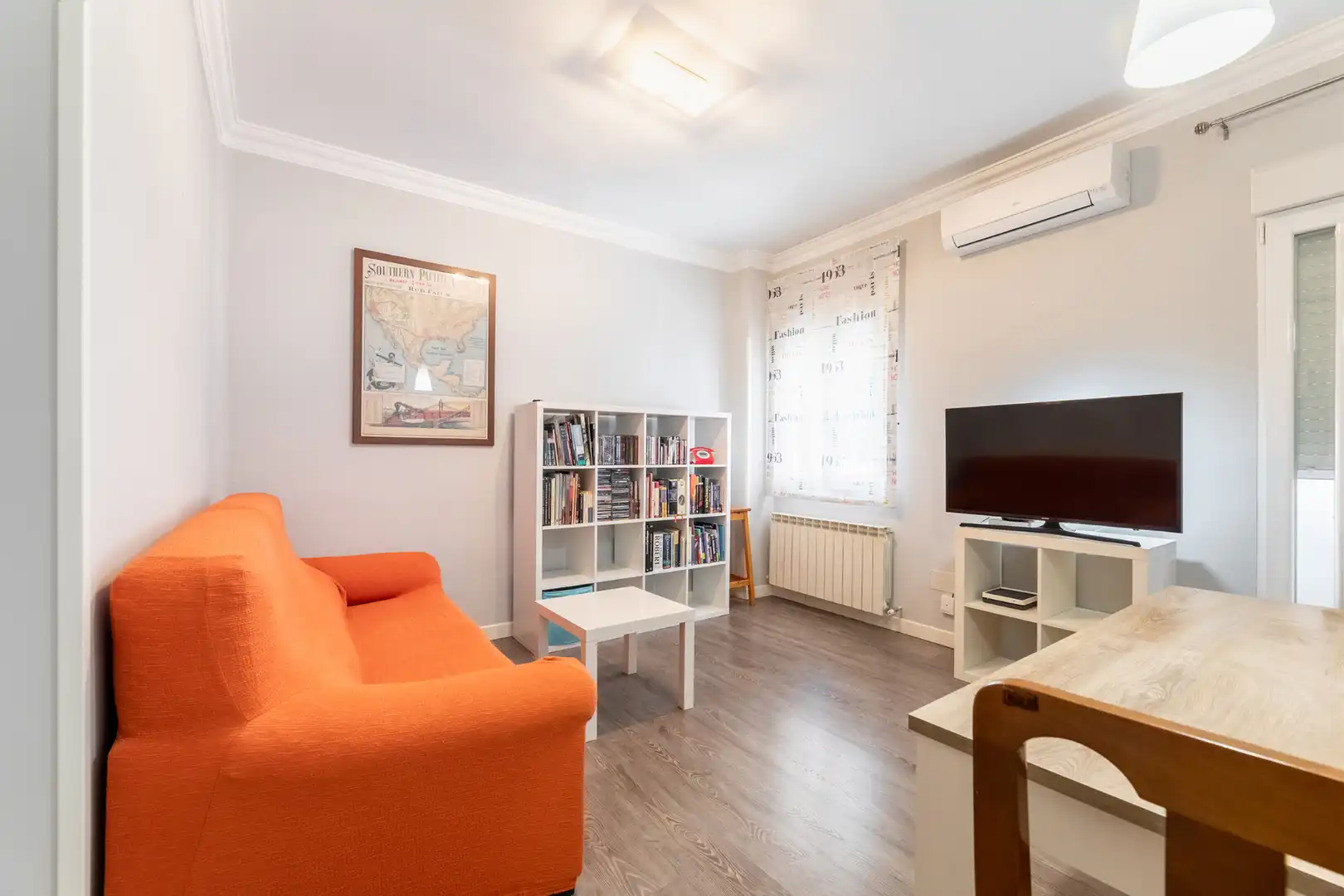 Sala d'estar de Pis en venda en Madrid amb Aire condicionat, Calefacció i Parquet