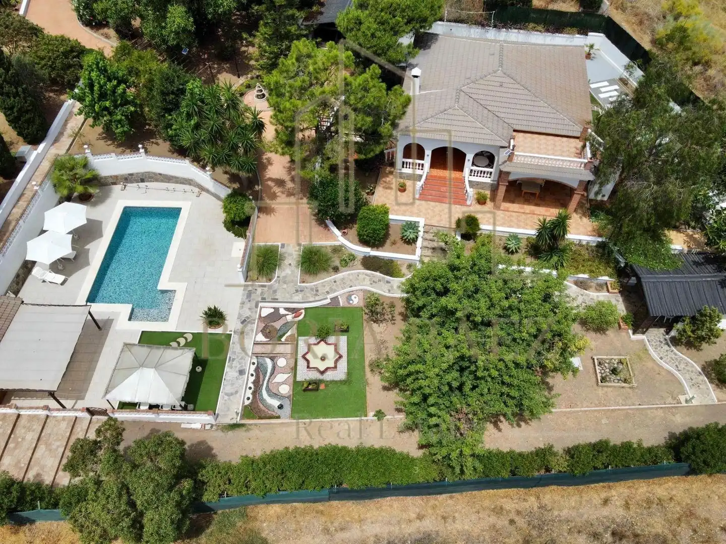 Chalet en venta en Benajarafe